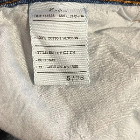 kancan Cropped Raw Hem Jeans Size 5 New - Picture 13 of 14